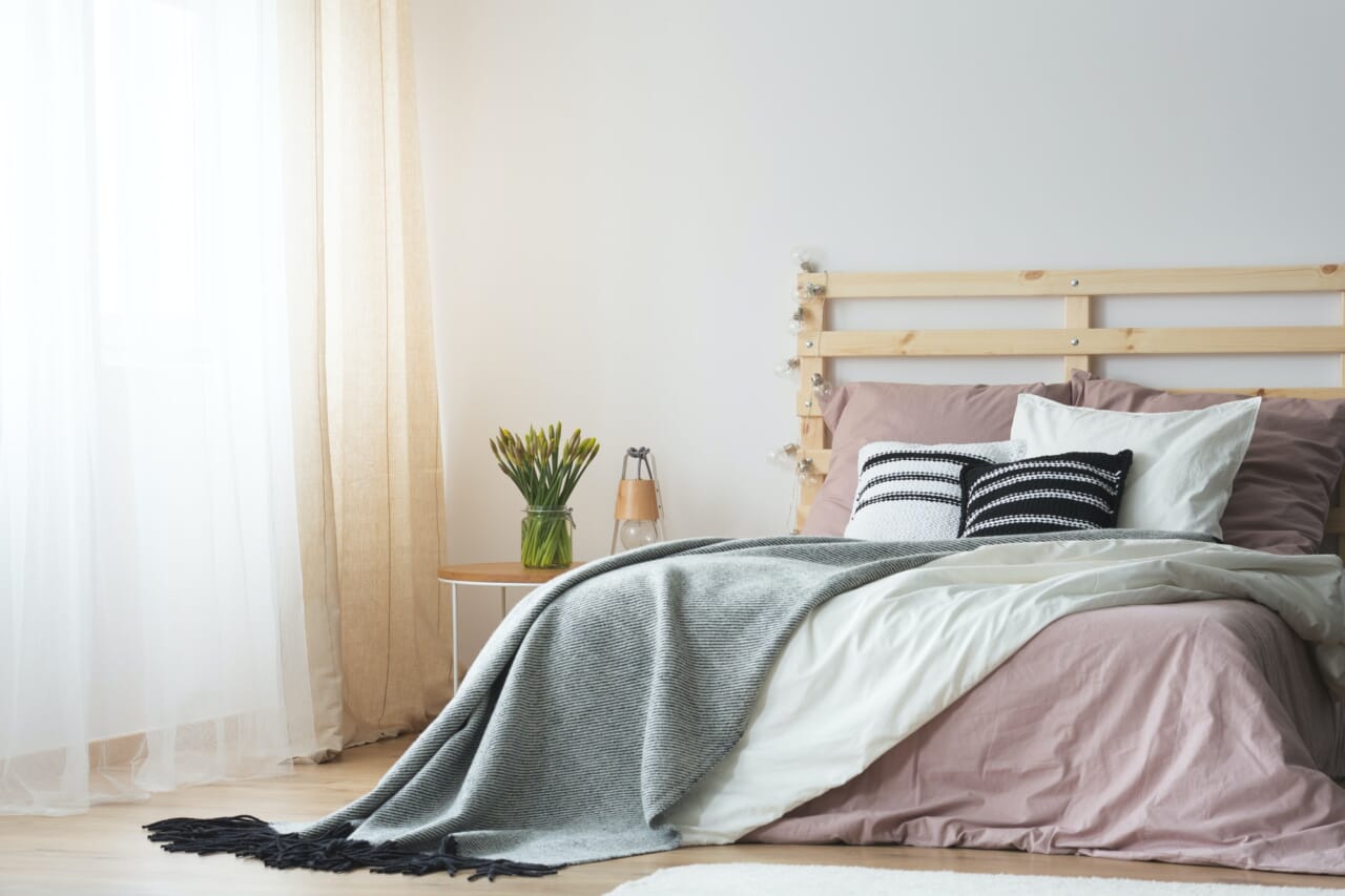 Pink and white bedding Pink and white bedding